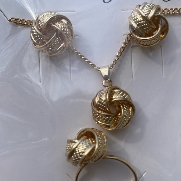 Gold Knotted Necklace Earrings And Ring Set - Picture 7 of 10